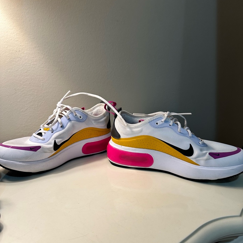 Women's Nike Shoes